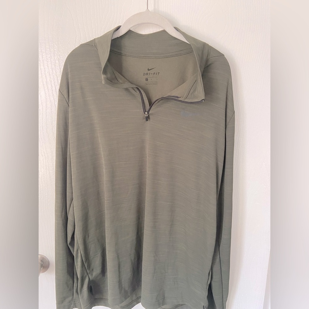 Nike Men’s Quarter Zip Golf Long Sleeve Polo Gray